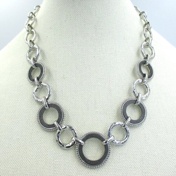 Chico's Silver Hematite Mesh Inserts Bib Necklace Geometric - Picture 3 of 8